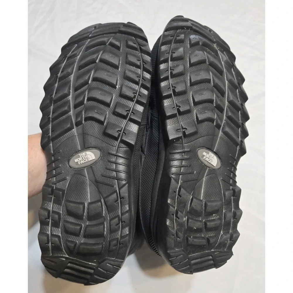 The North Face Nuptse Traction 700 Down Booties Black Womens 8 Water Resist Warm